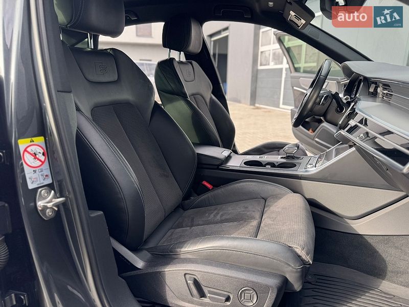 Седан Audi A6 2018 в Мукачево