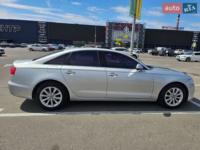 Седан Audi A6 2015 в Киеве