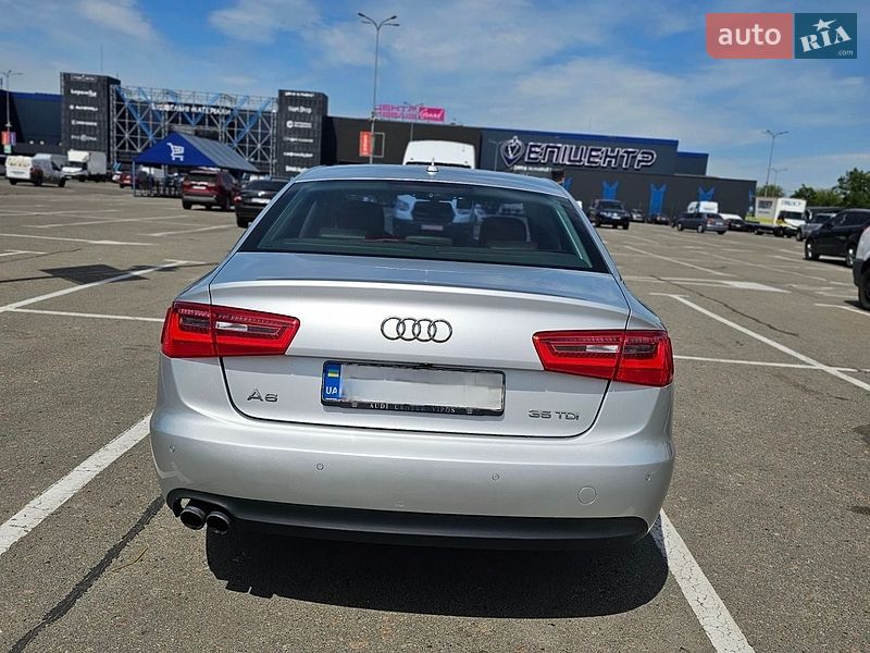 Седан Audi A6 2015 в Киеве