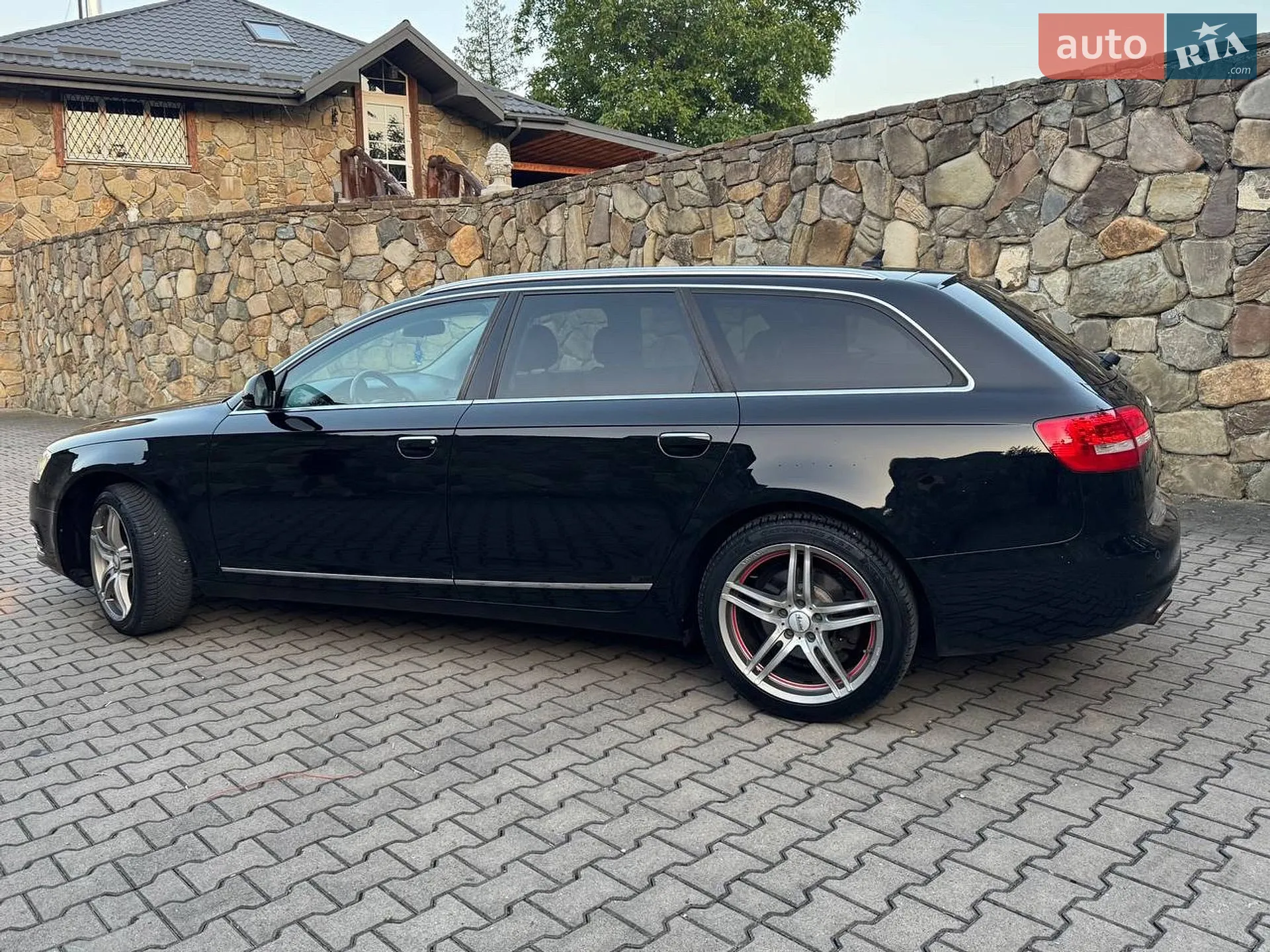 2010 Audi A6 - мініатюра 5