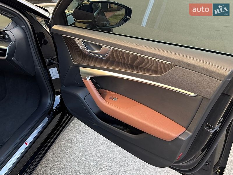 Седан Audi A6 2023 в Києві