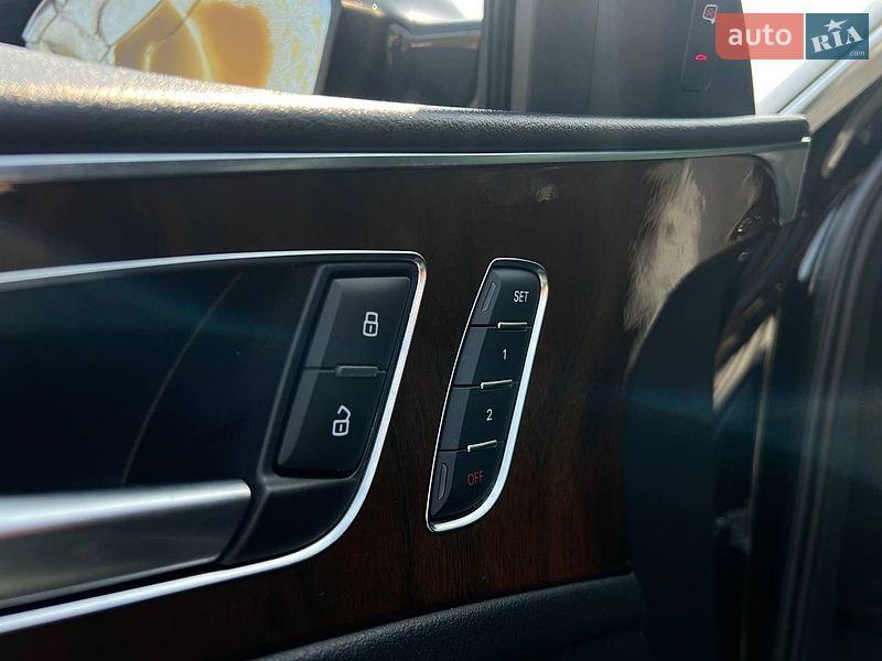 Седан Audi A6 2015 в Одессе
