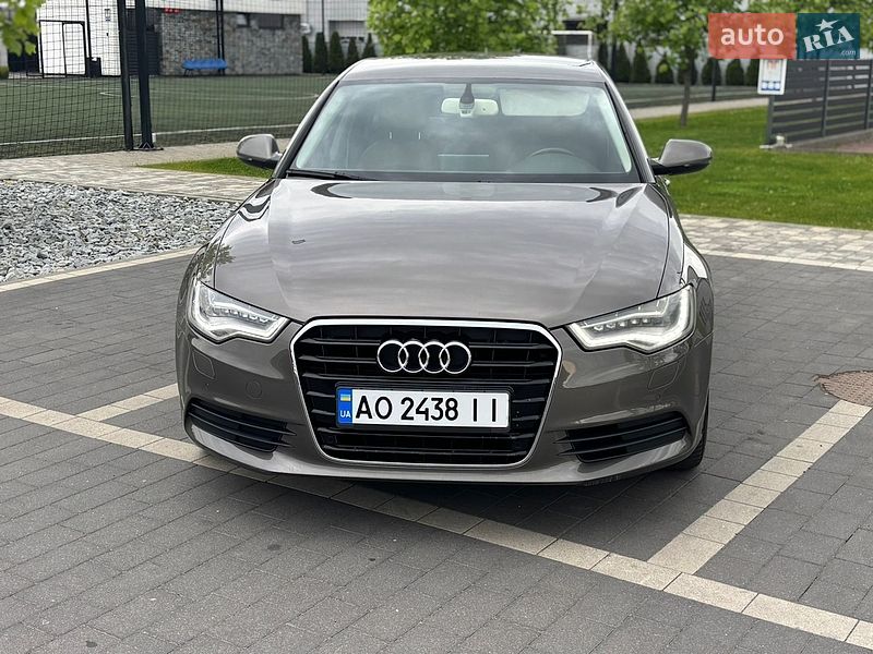Седан Audi A6 2011 в Мукачево