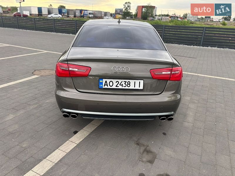 Седан Audi A6 2011 в Мукачево