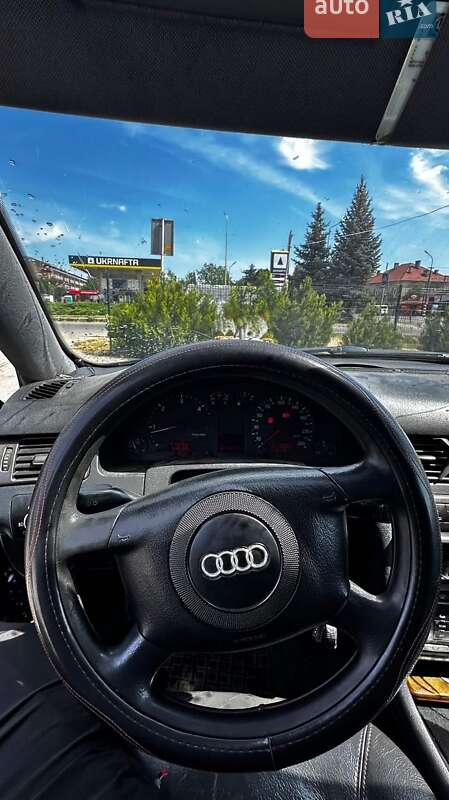 Универсал Audi A6 2000 в Мукачево