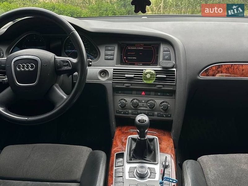 Седан Audi A6 2004 в Заречном