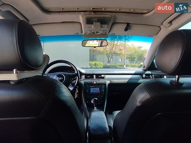 Универсал Audi A6 2002 в Кицмани
