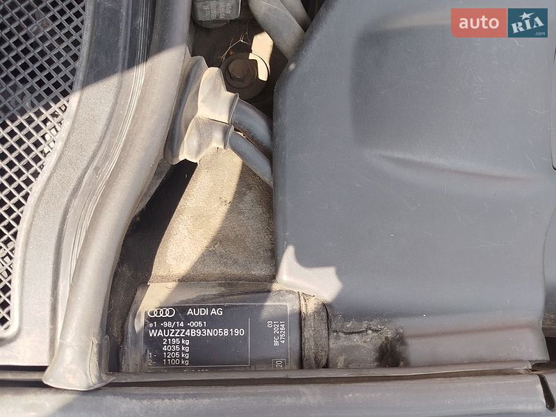Универсал Audi A6 2002 в Кицмани