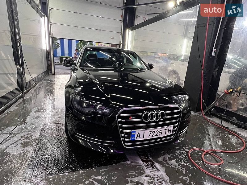 Седан Audi A6 2014 в Киеве
