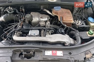 Универсал Audi A6 2000 в Киеве