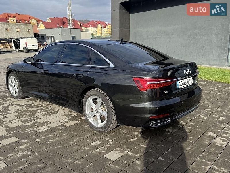 Седан Audi A6 2018 в Мукачево