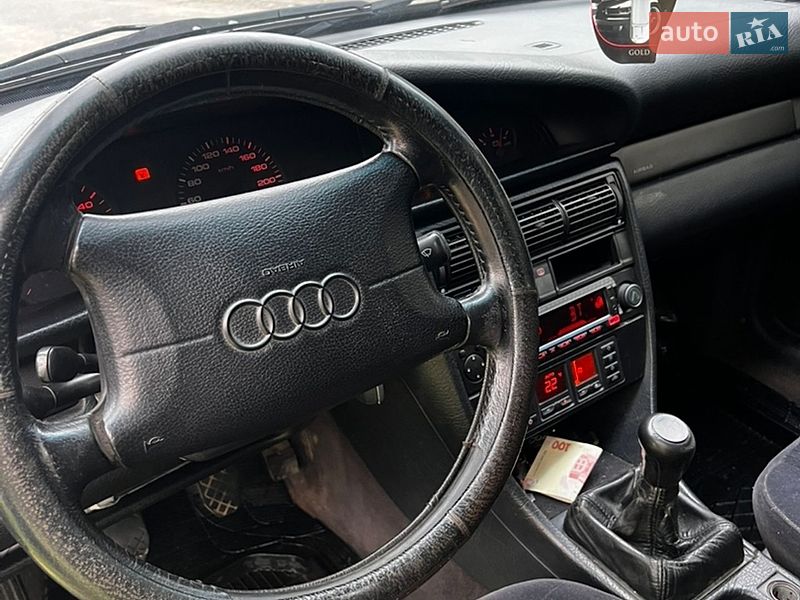 Седан Audi A6 1996 в Виннице