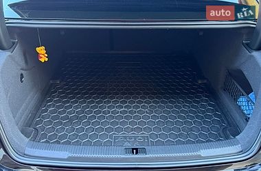 Седан Audi A6 2014 в Мукачевому