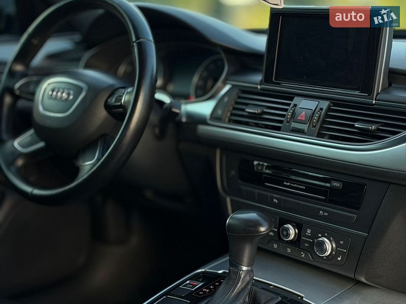 Седан Audi A6 2012 в Измаиле