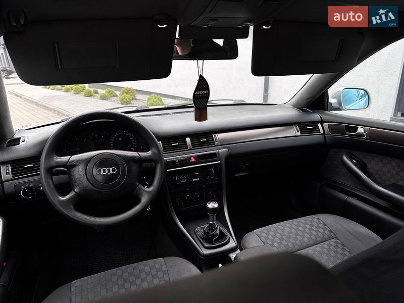 Універсал Audi A6 1998 в Луцьку