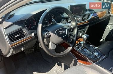 Седан Audi A6 2013 в Дубні