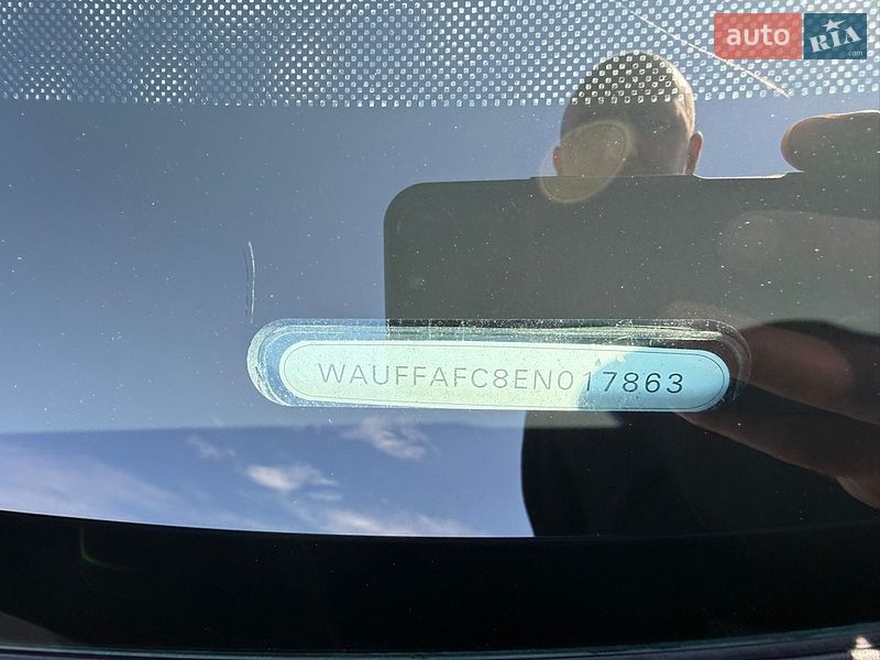 Седан Audi A6 2013 в Дубні