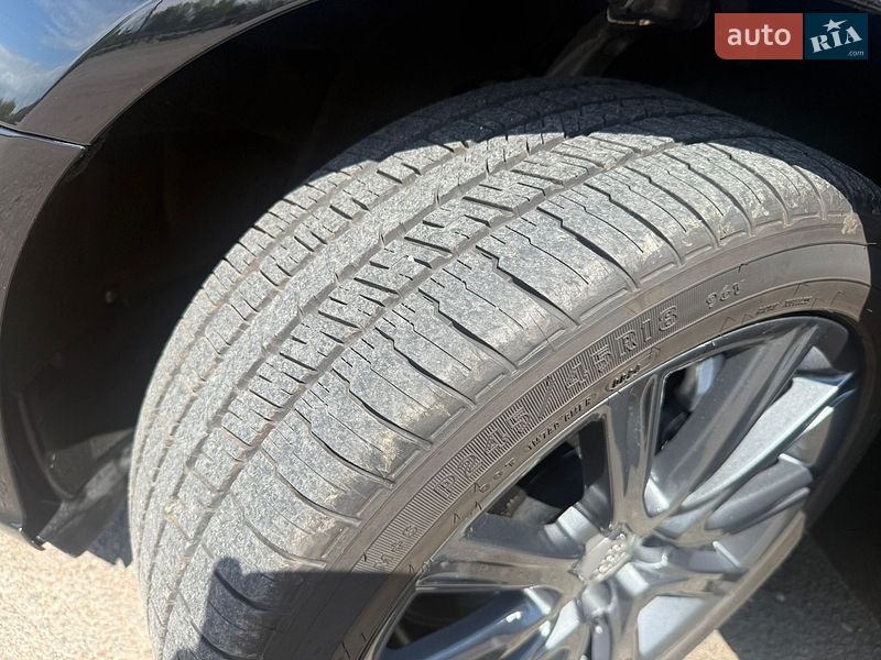 Седан Audi A6 2013 в Дубні
