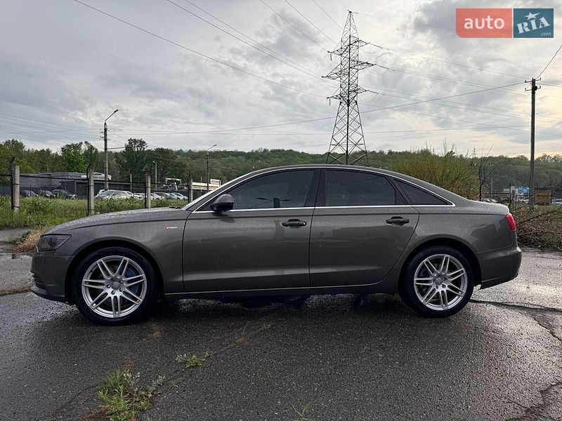 Седан Audi A6 2012 в Полтаве