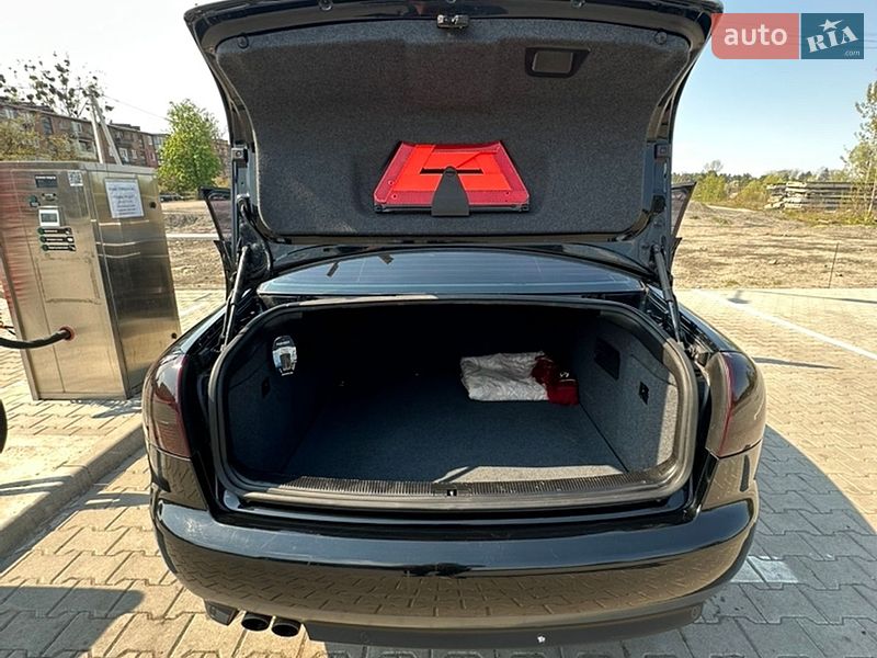 Седан Audi A6 2002 в Шептицькому
