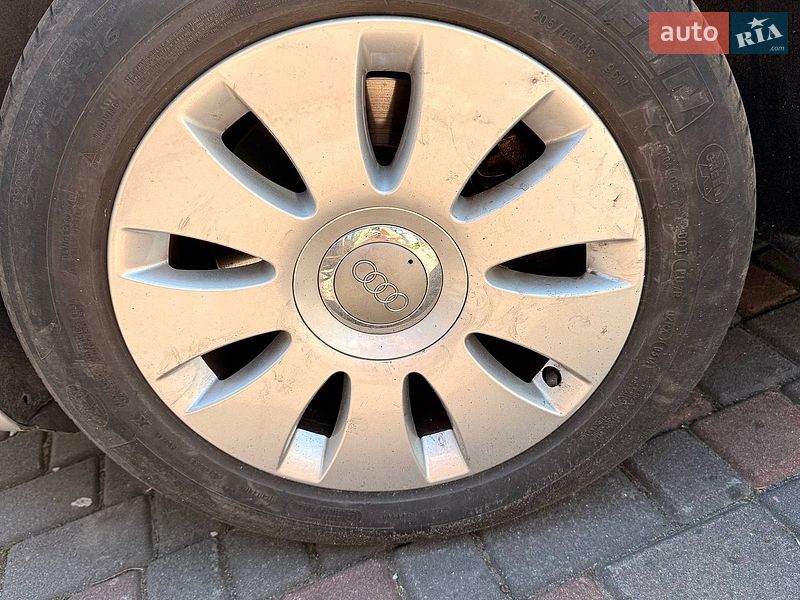 Седан Audi A6 2006 в Ровно