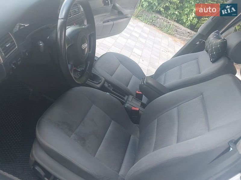 Седан Audi A6 2001 в Старокостянтинові