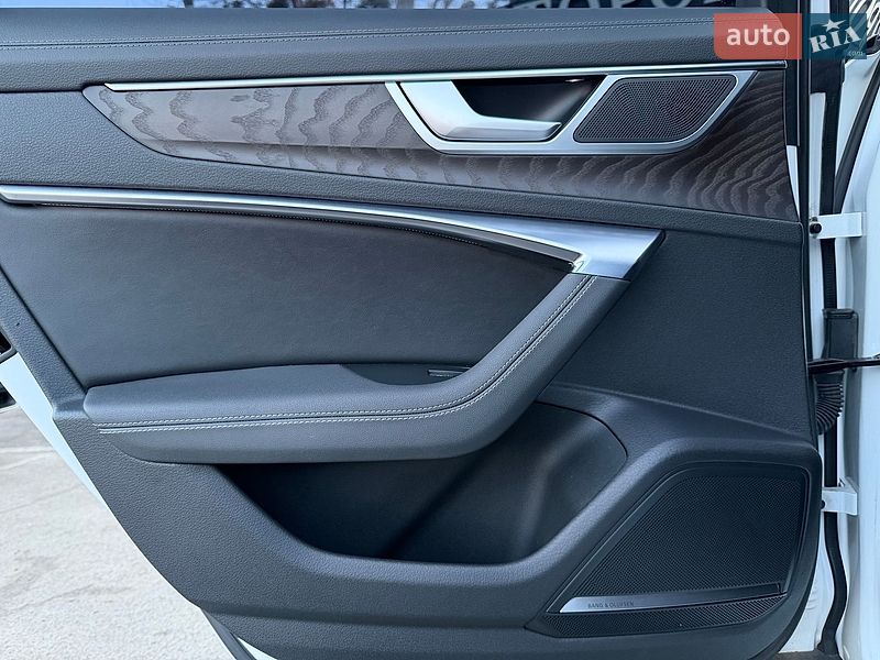 Седан Audi A6 2020 в Киеве
