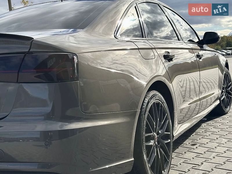 Седан Audi A6 2015 в Луцке