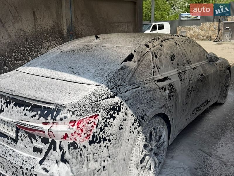 Седан Audi A6 2019 в Ивано-Франковске