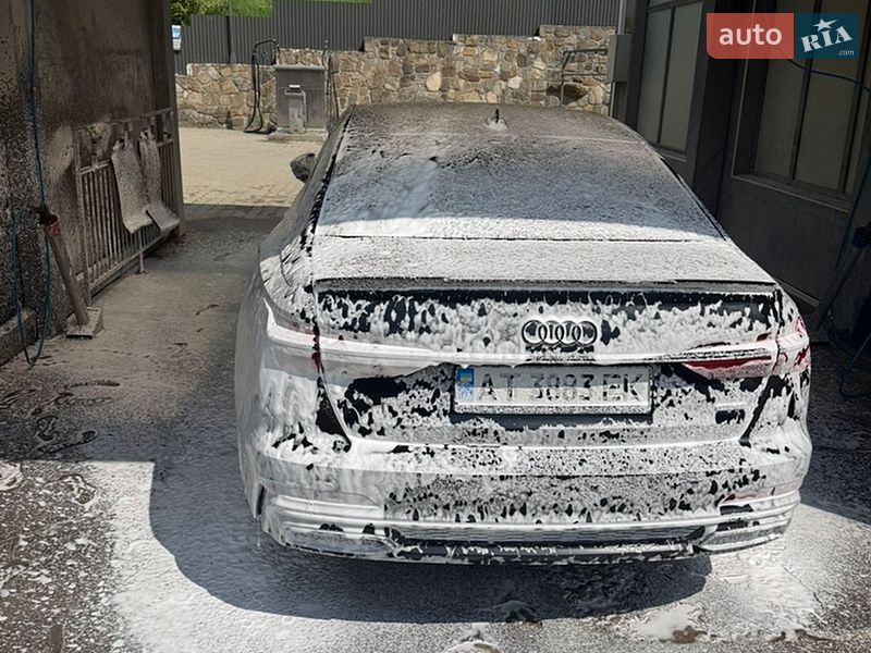 Седан Audi A6 2019 в Ивано-Франковске