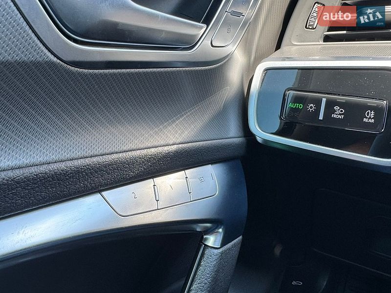 Седан Audi A6 2021 в Мукачевому