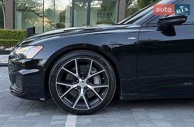 Седан Audi A6 2019 в Ужгороде