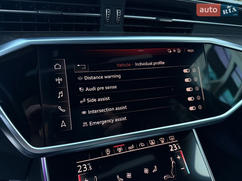 Седан Audi A6 2019 в Ужгороде