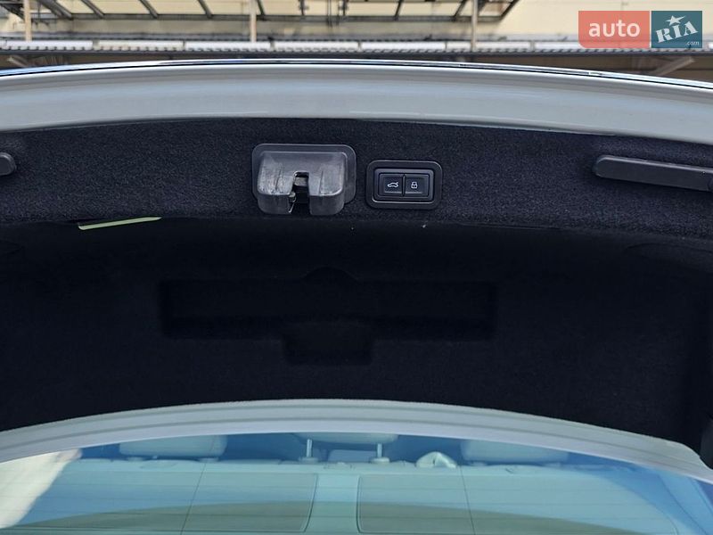 Седан Audi A6 2015 в Львове