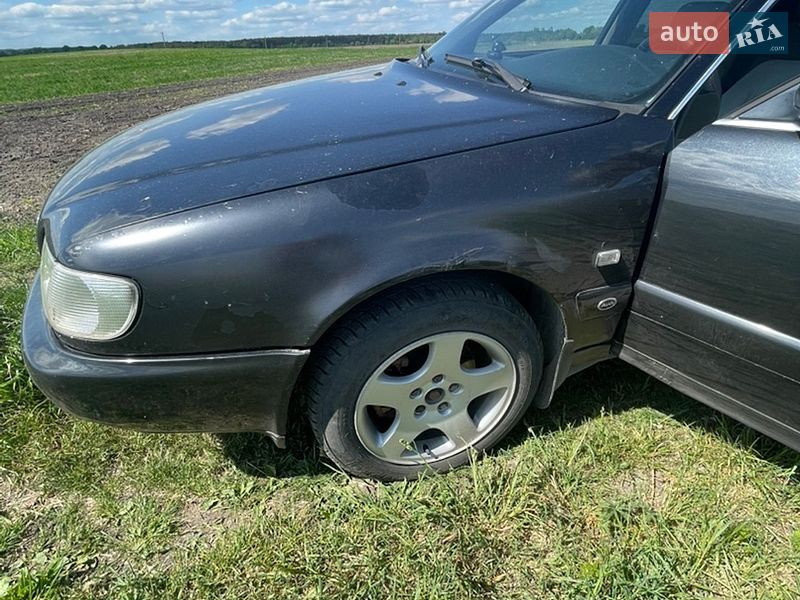 Седан Audi A6 1997 в Жовкві