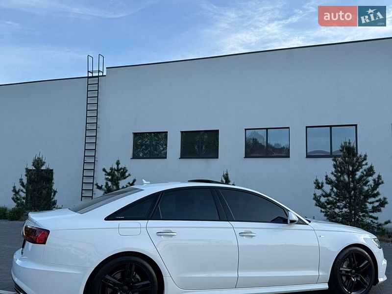 Седан Audi A6 2016 в Луцке