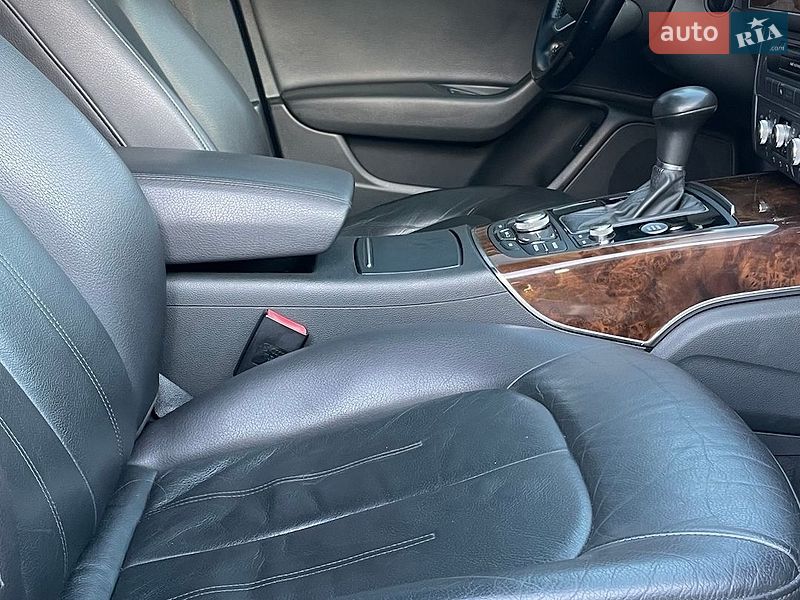 Седан Audi A6 2012 в Звягелі
