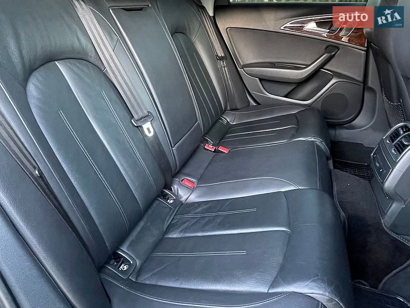 Седан Audi A6 2012 в Звягелі