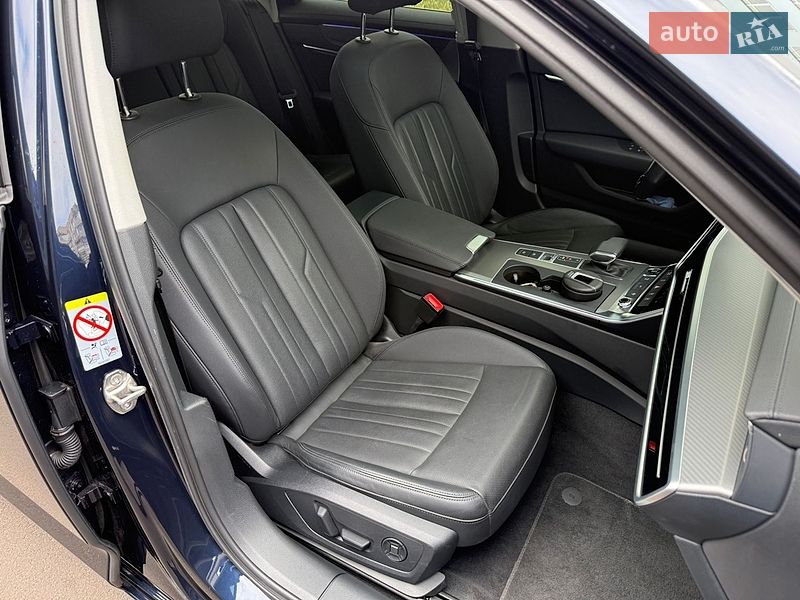Седан Audi A6 2023 в Киеве