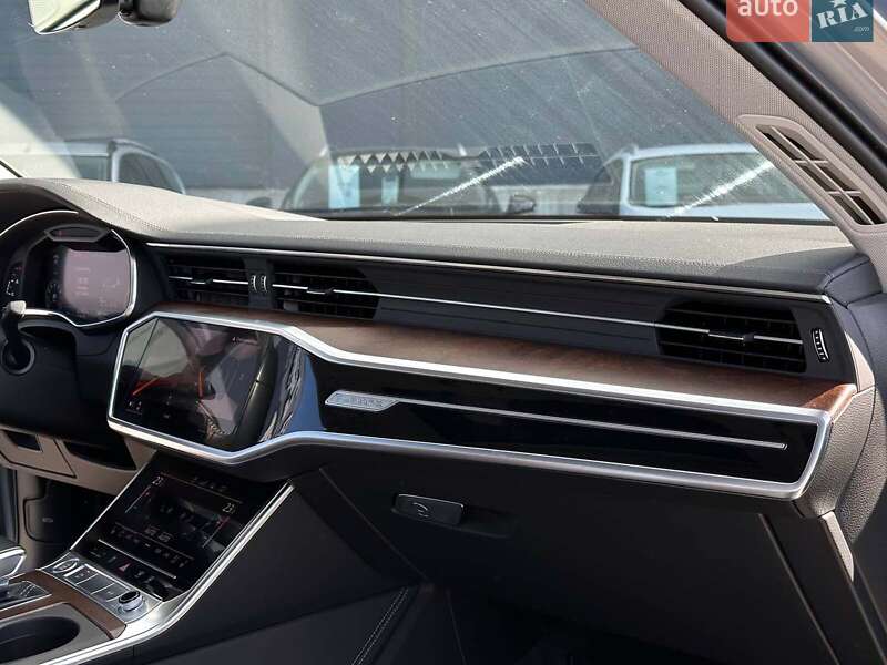 Седан Audi A6 2020 в Львові