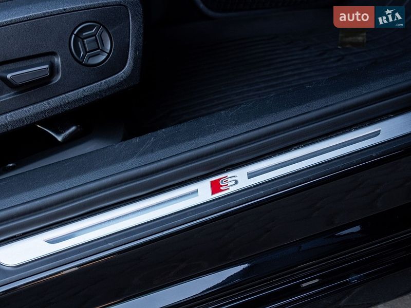 Седан Audi A6 2019 в Нововолинську