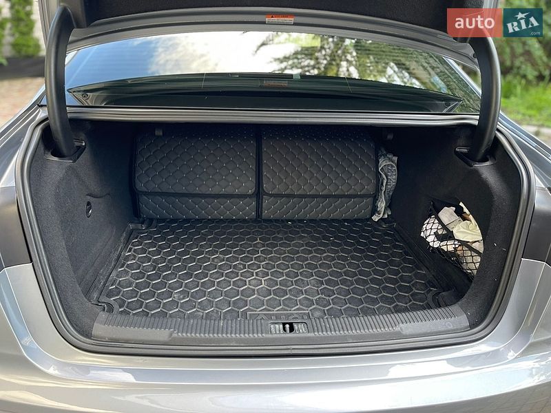 Седан Audi A6 2015 в Кременчуці