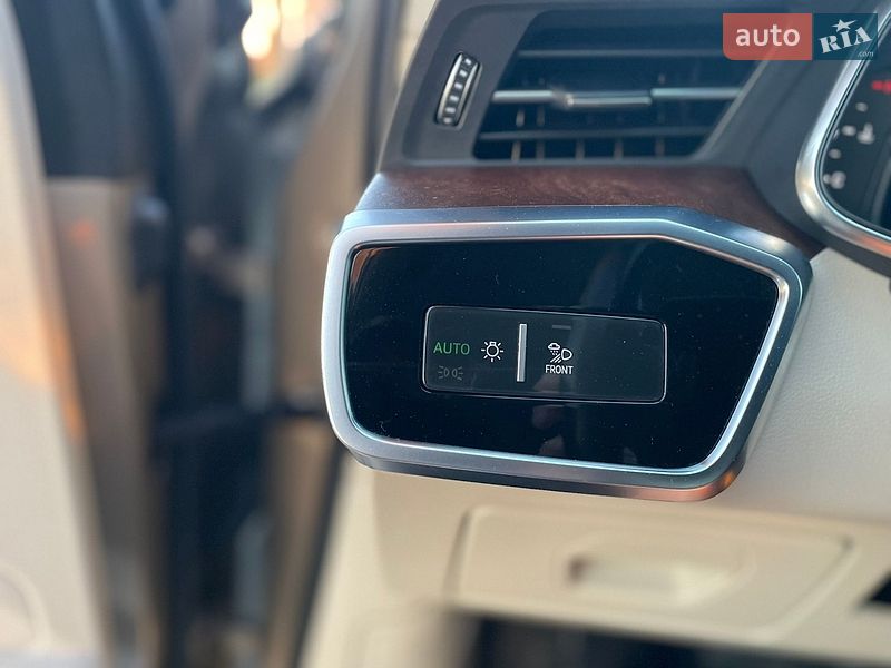 Седан Audi A6 2019 в Стрые