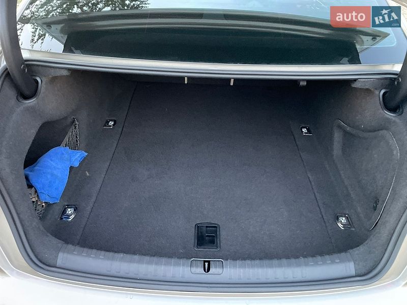 Седан Audi A6 2019 в Стрые