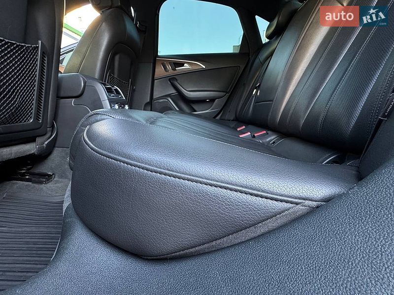 Седан Audi A6 2015 в Рівному