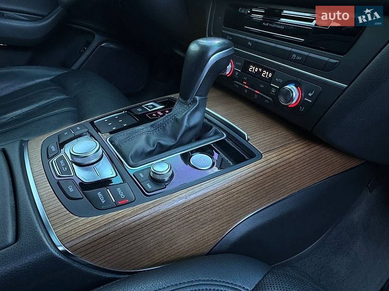 Седан Audi A6 2015 в Рівному