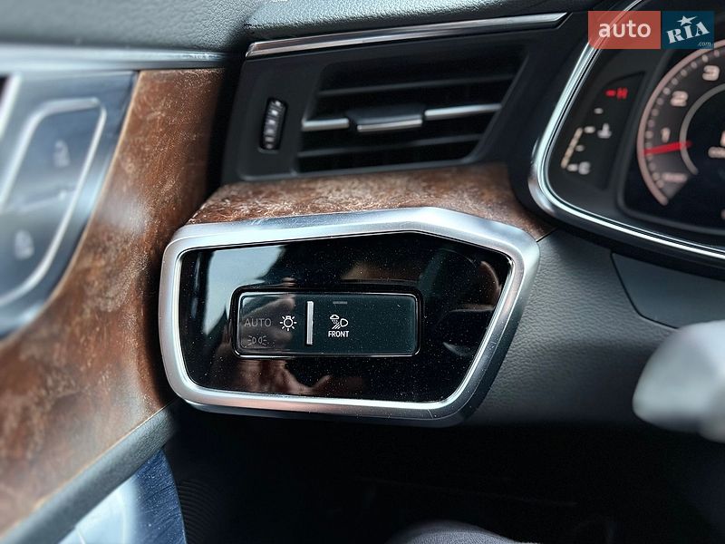 Седан Audi A6 2019 в Львові