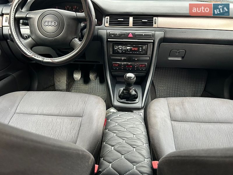 Седан Audi A6 1998 в Запоріжжі
