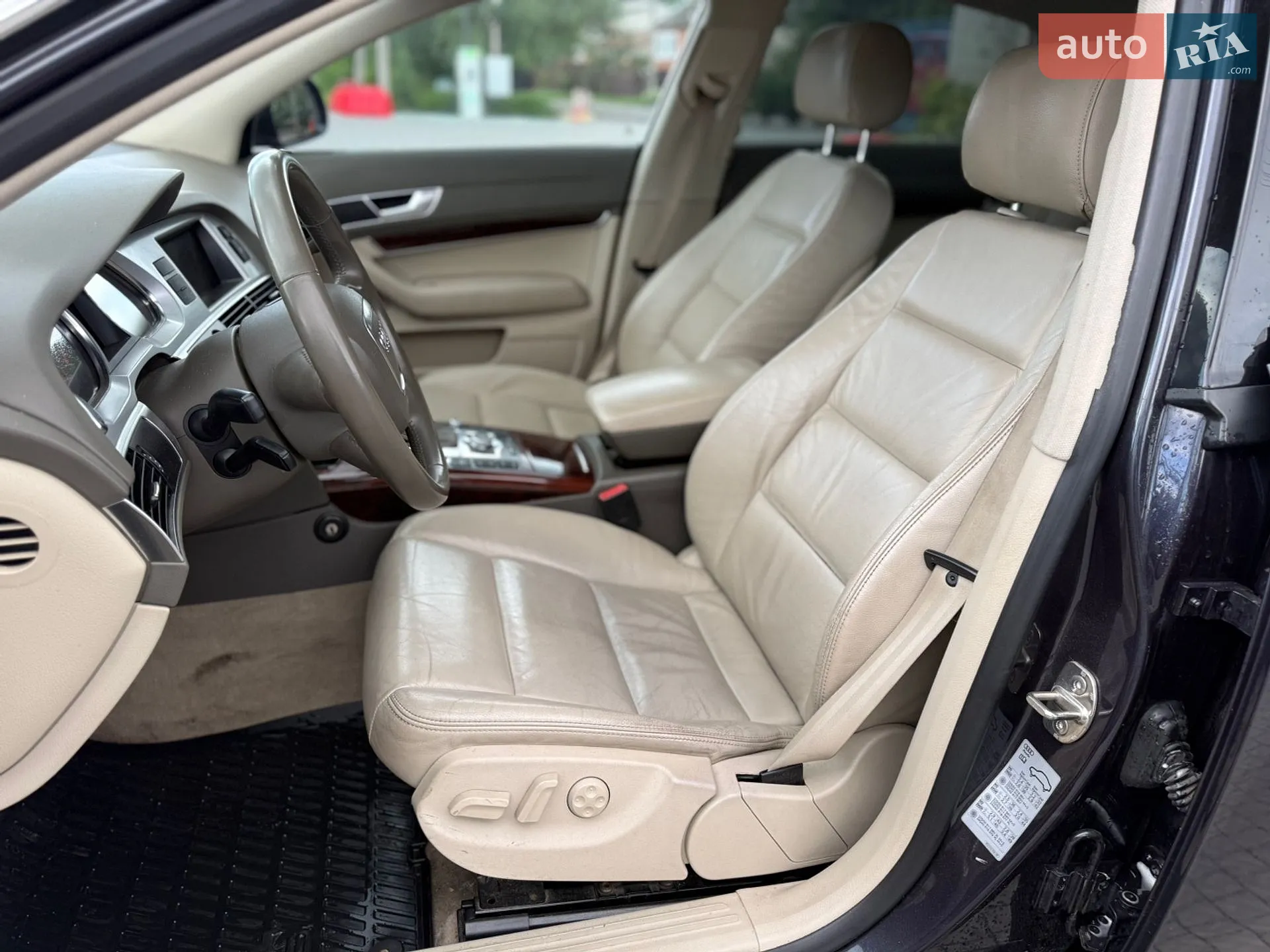 2010 Audi A6 - мініатюра 10