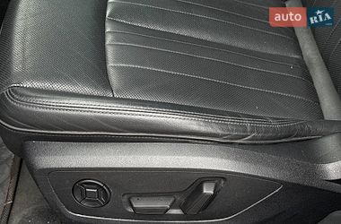 Седан Audi A6 2022 в Львове